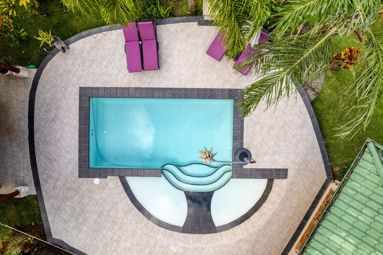 CASA TRANQUILA IN LAGUNAS – HOME, GUEST SUITE, SALON, AND GARAGE WITH WORKSHOP