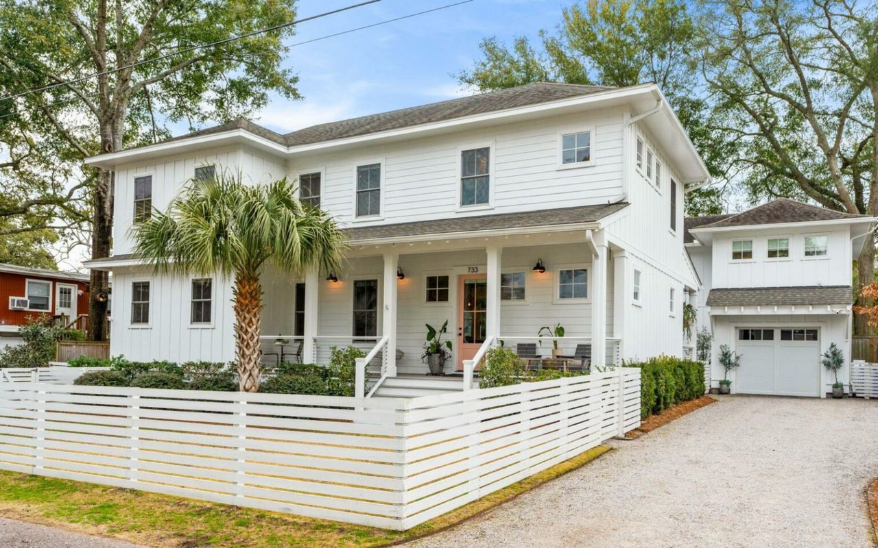 Classic Lowcountry Residence – 733 Atlantic Street