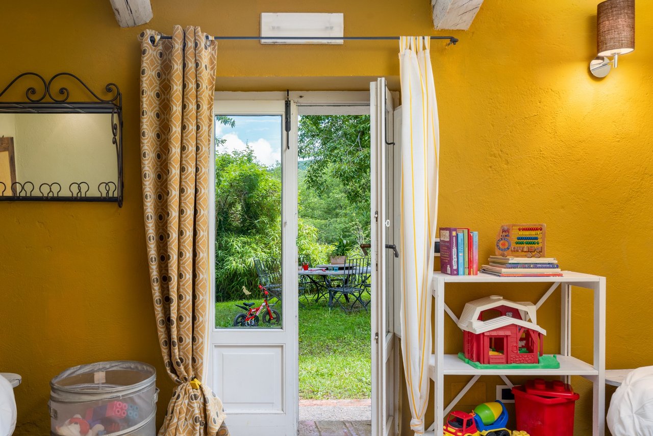 Renovated 18th Century Tuscan Home With Beautiful Hill Views