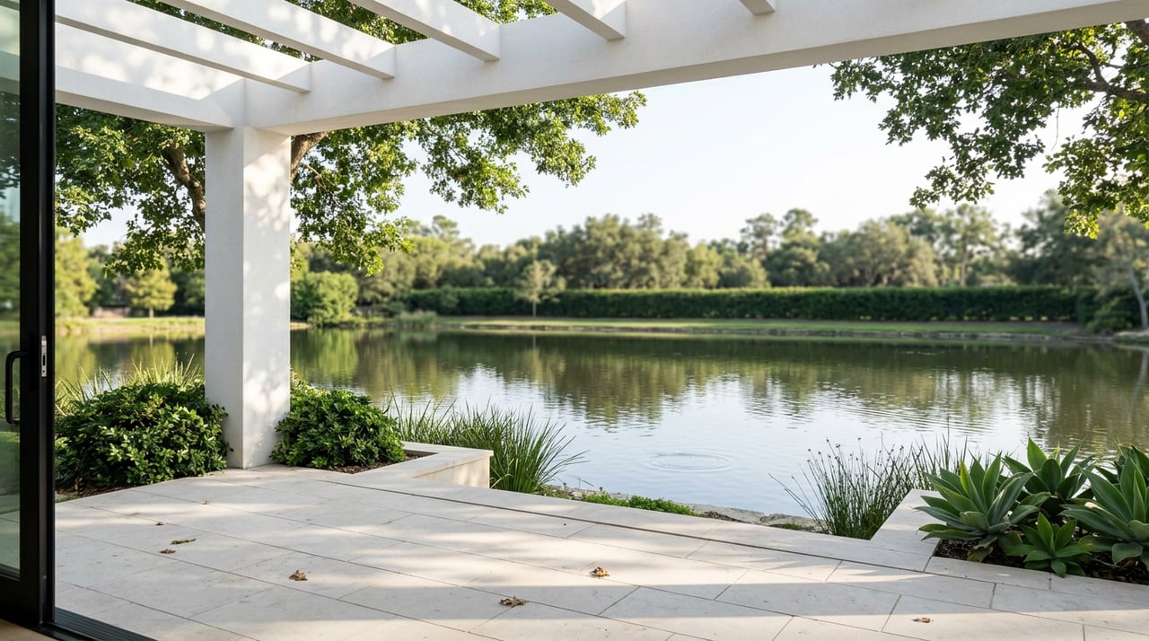 Living Near The Water In Toluca Lake