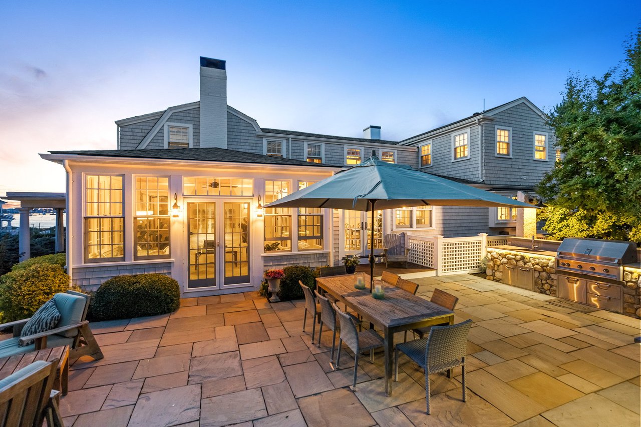 180 Edward Foster Rd, Scituate