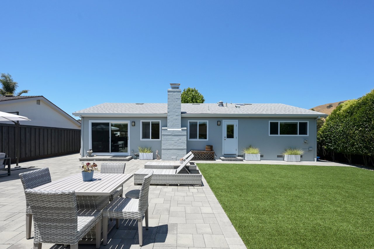 38 San Ramon Way