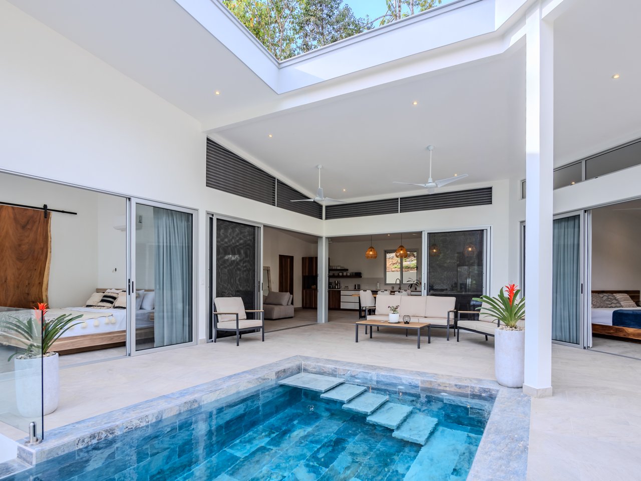 An Exclusive, Sunny Ridge-Top 4-Bed Designer House With Unforgettable Mountain & Jungle Views