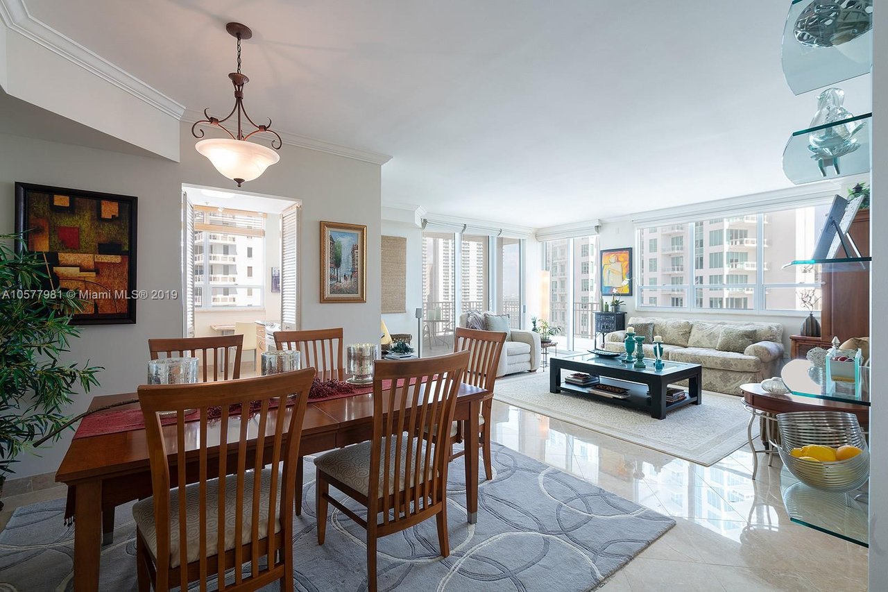 801 Brickell Key Blvd # 2712