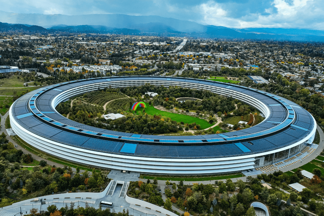 Photo of Apple Spaceship Headquarters in Cupertino