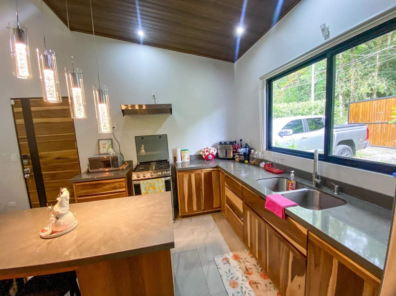 3-Bed Home on Calle Principal Ojochal with River & Jungle