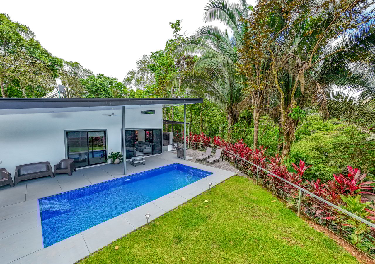 Modern 3-Bed Jungle Home with River and Pool in Cinco Ventanas Ojochal