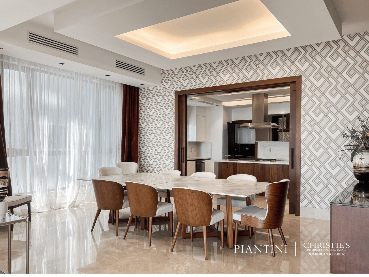 Modern Luxe, Santo Domingo