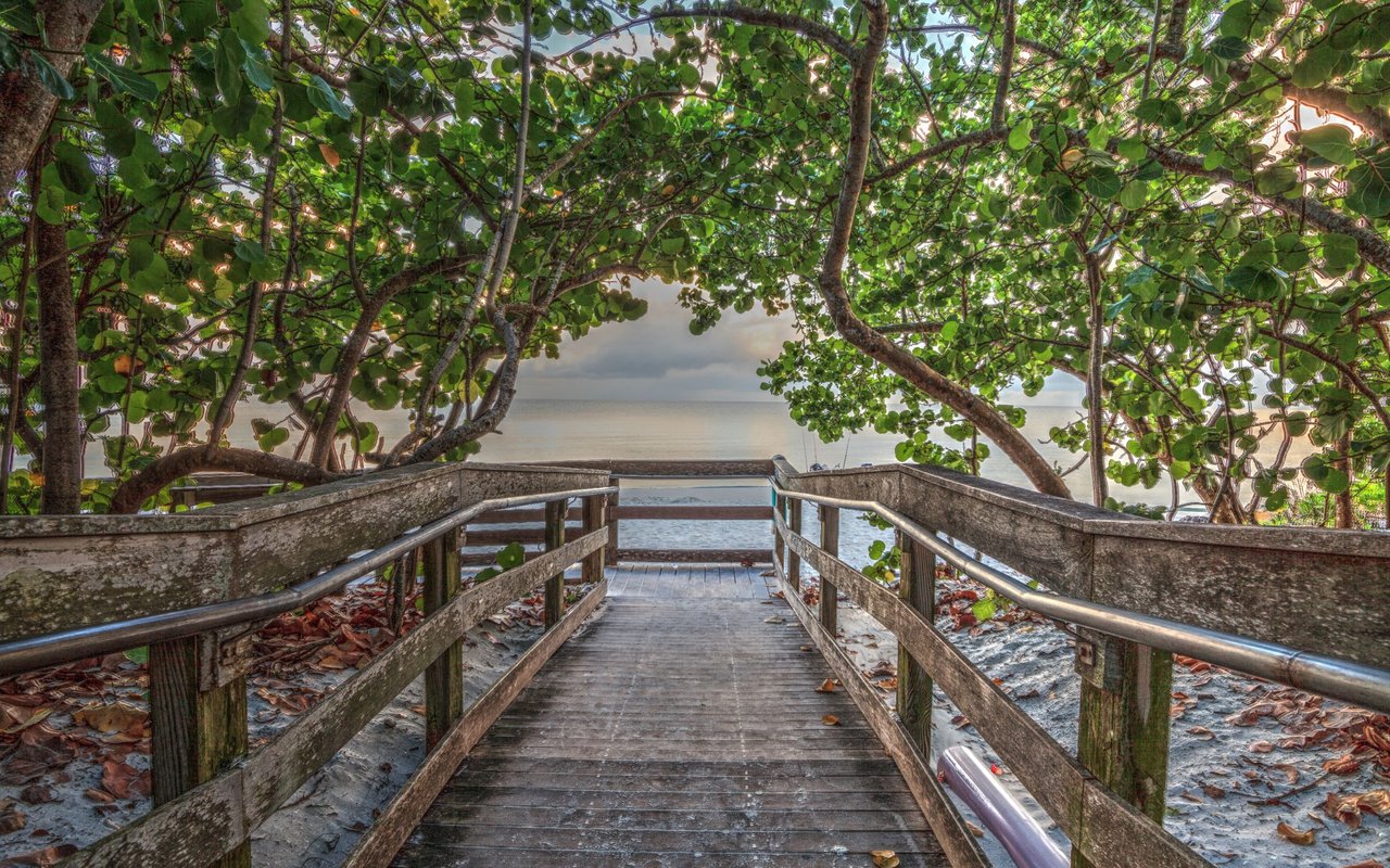North Naples