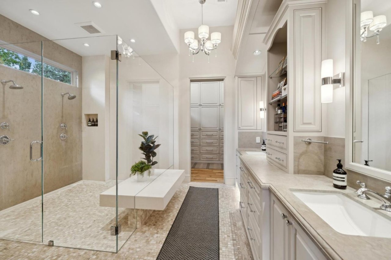 1325 Garden Lane