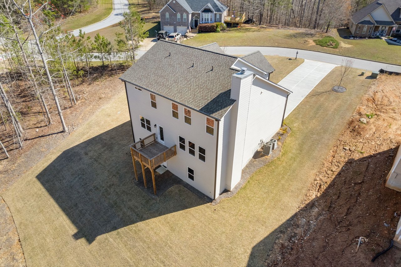 367 Shoals Trl