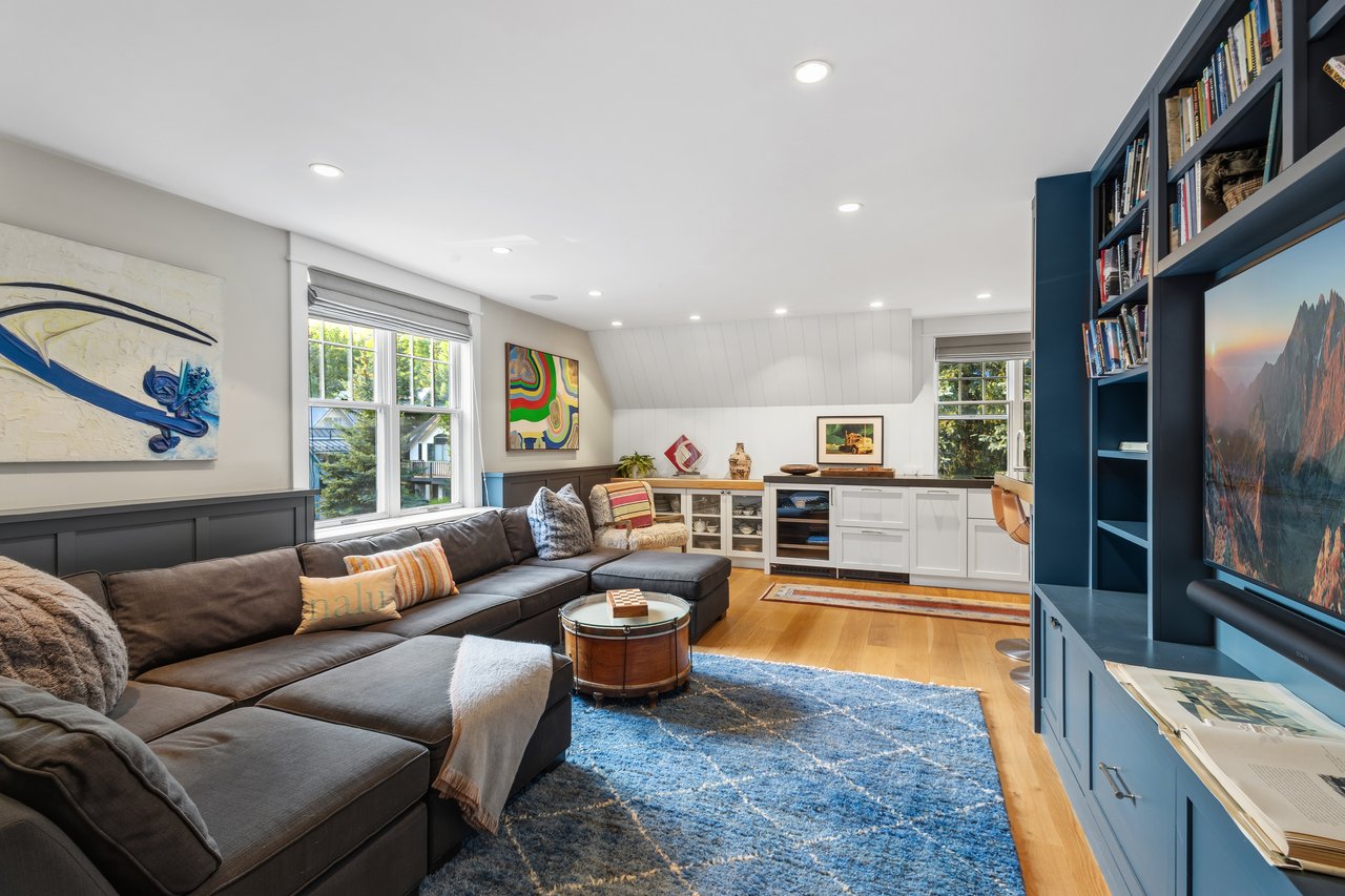 501 W Colorado Ave