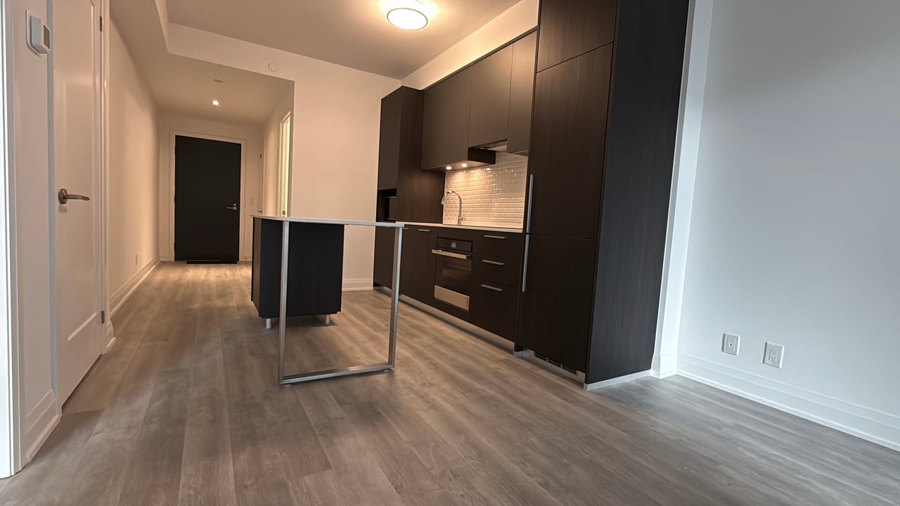 65 Broadway Avenue Unit: 1102