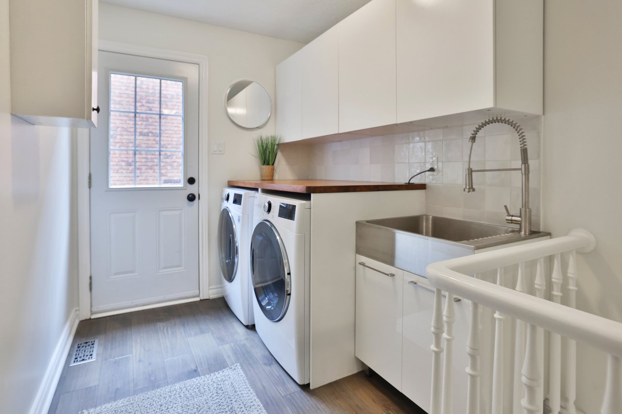 4220 Spruce Avenue, Burlington
