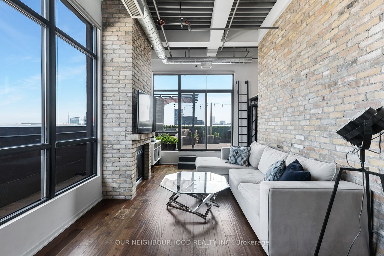 Regent Park Penthouse 