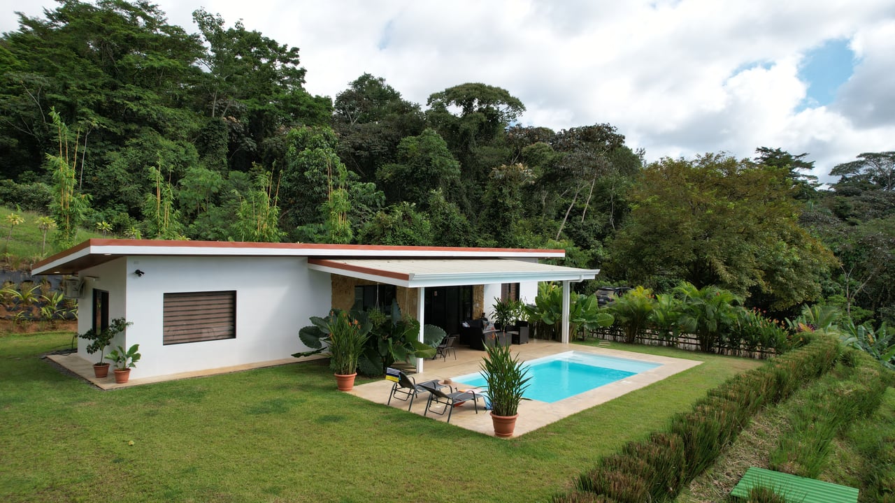 Modern Home in a Private Paradise in Tres Rios