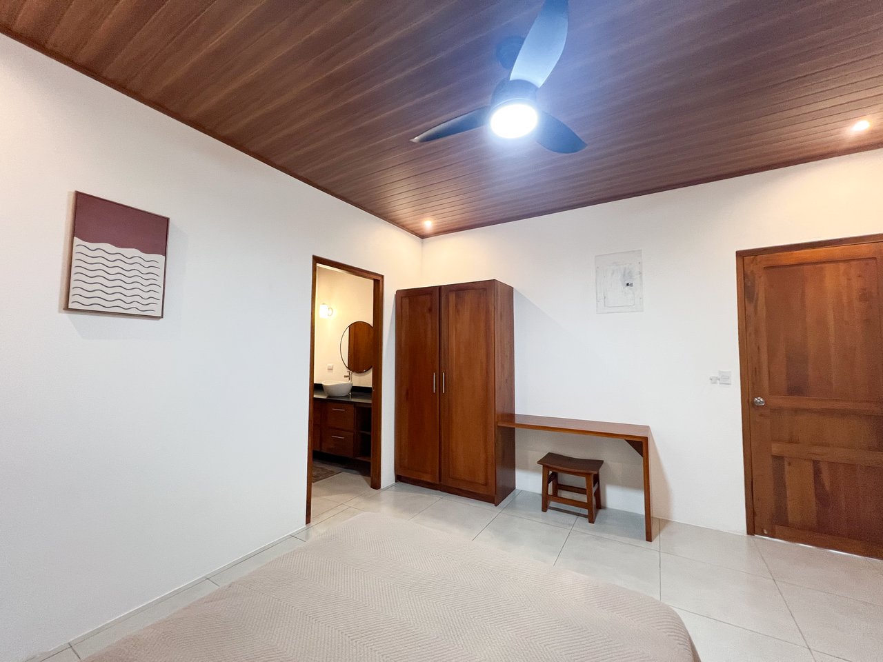 Clean, Modern Home Near Uvita Beach – Perfect Rental or Getaway