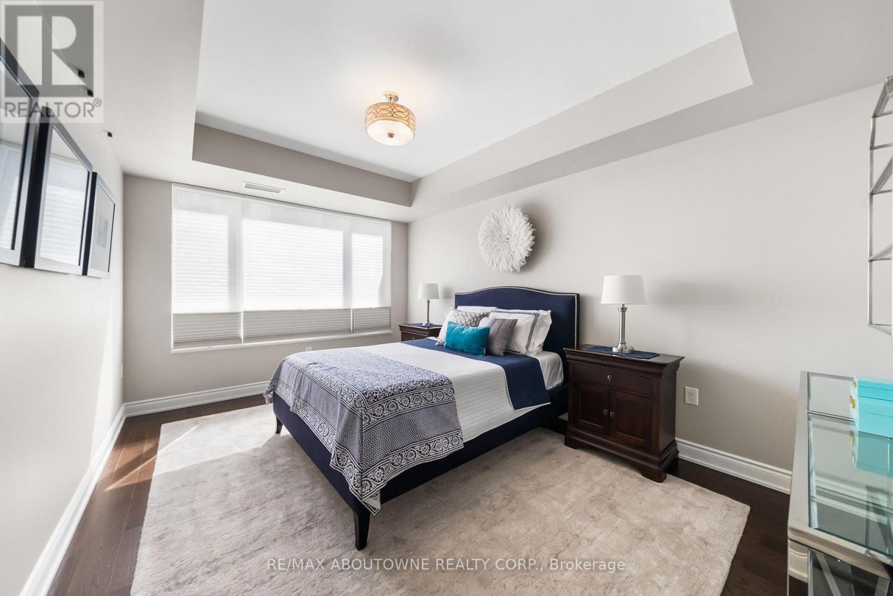 3500 Lakeshore Road W 205