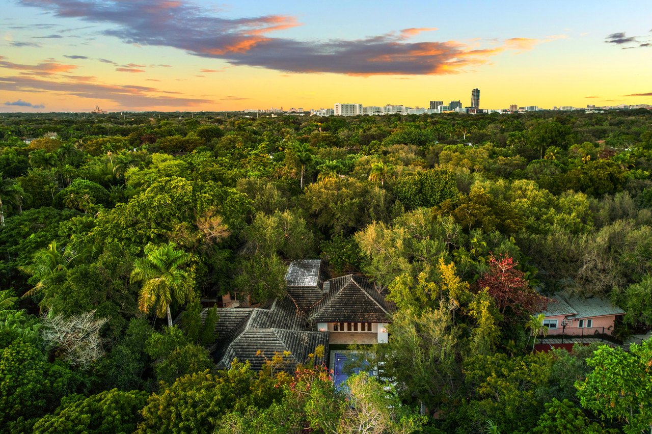 4100 Kiaora Street, Miami, FL 33133