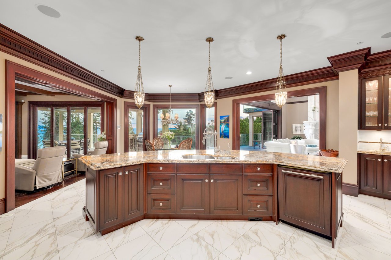 13790 Marine Dr