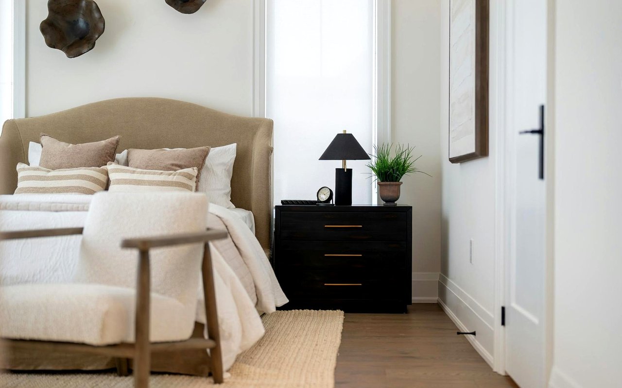 The Role of a Real Estate Agent in Your Home-Buying Journey