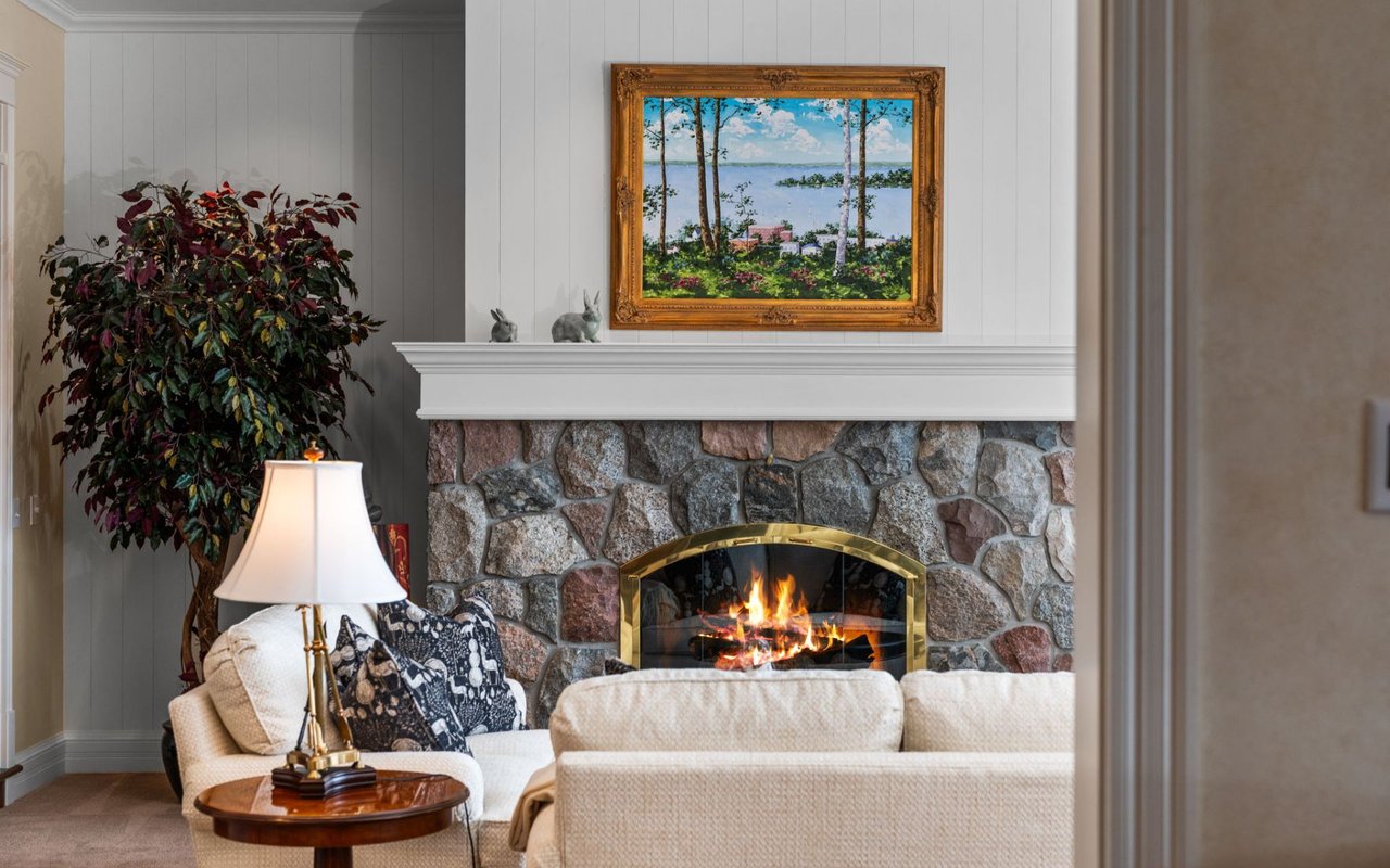 Should You Stay in Your Home During Showings? A Guide for Luxury Sellers