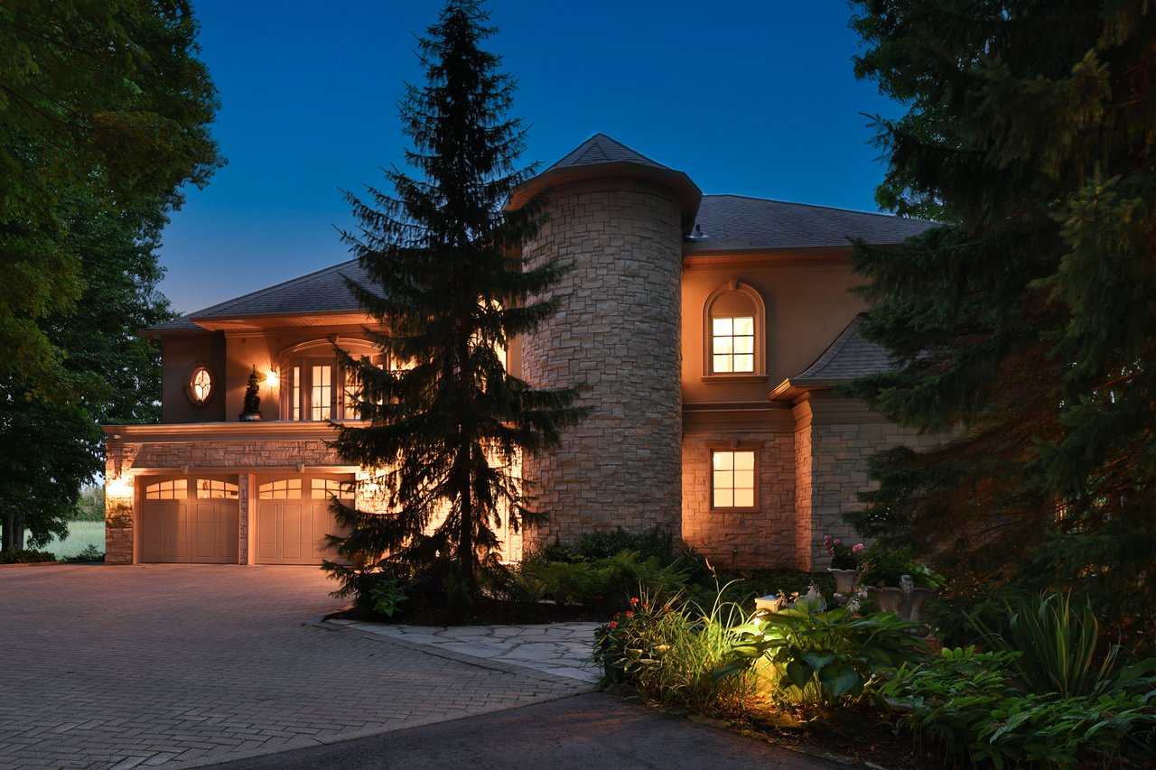 1270 1 Side Road, Burlington