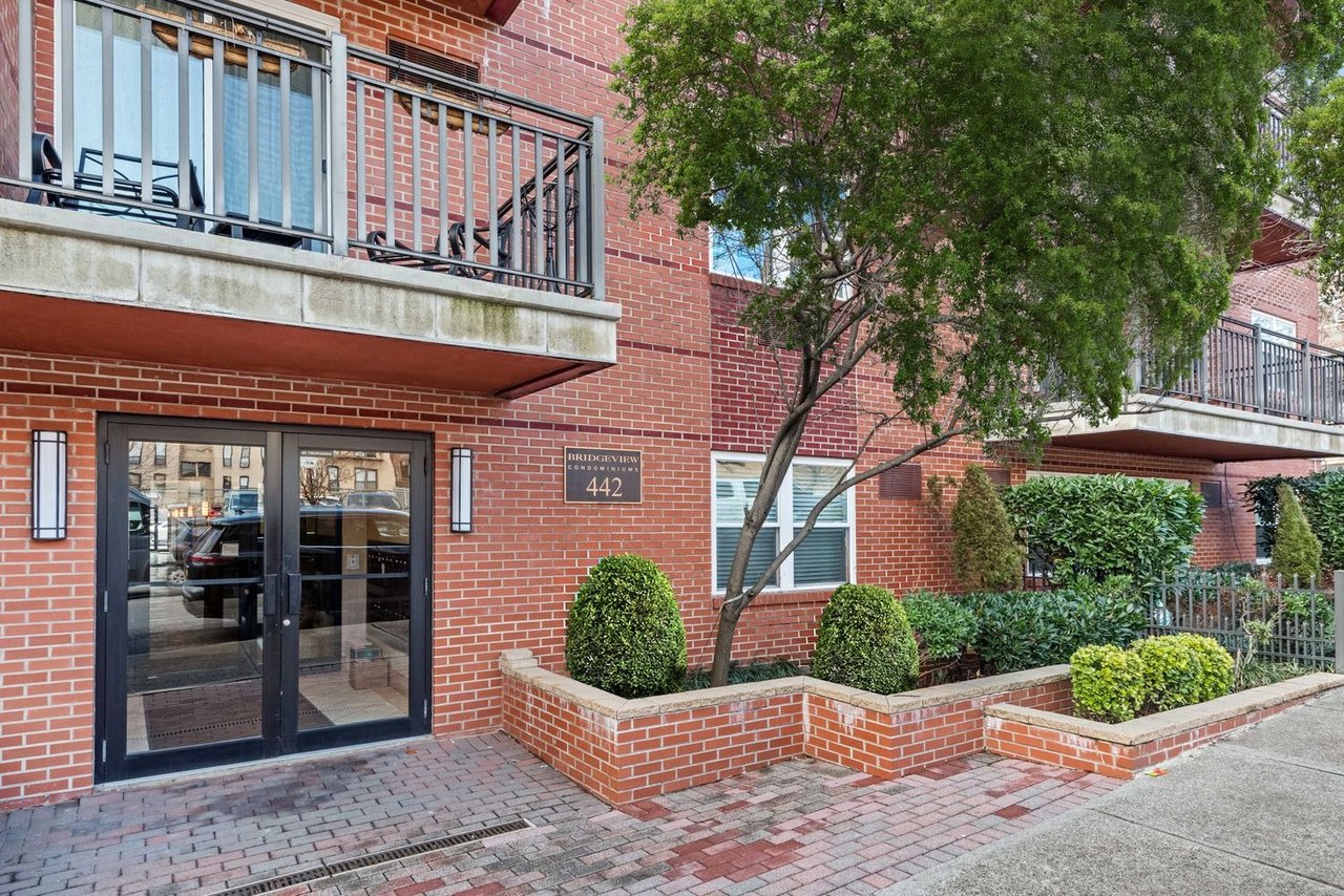 442 97th St Unit 3B