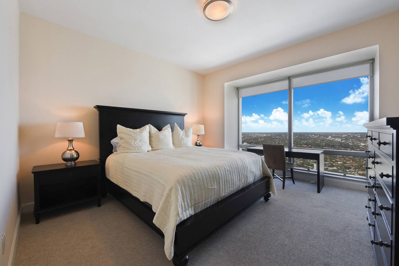 1425 Brickell Ave # 58C