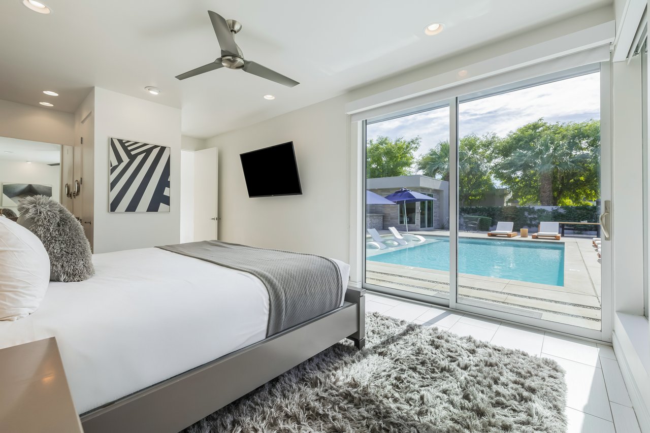 51125 Evangeline Way - Villa 3
