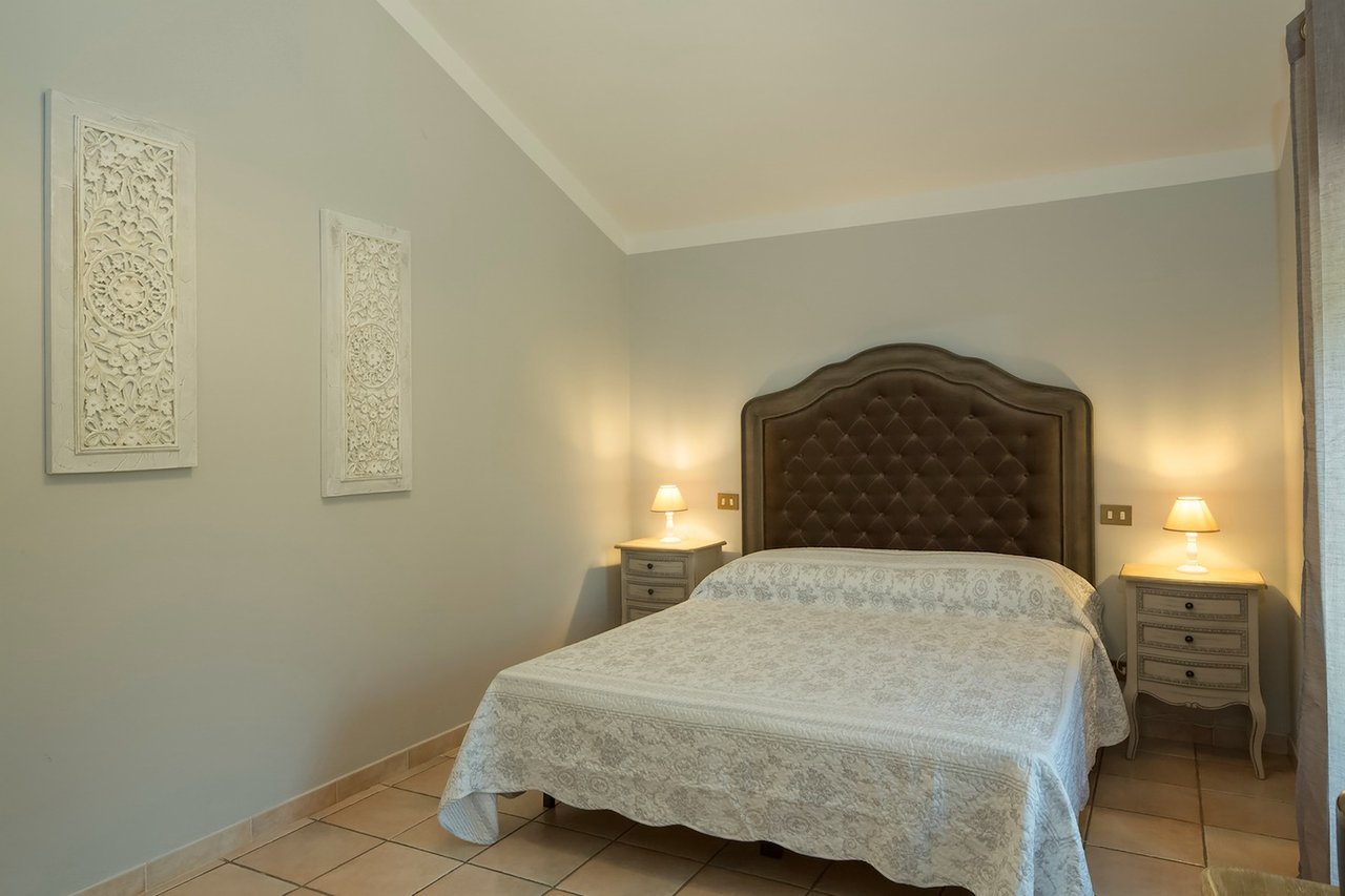 Marvelous Countryside Villa Outside of Lucca