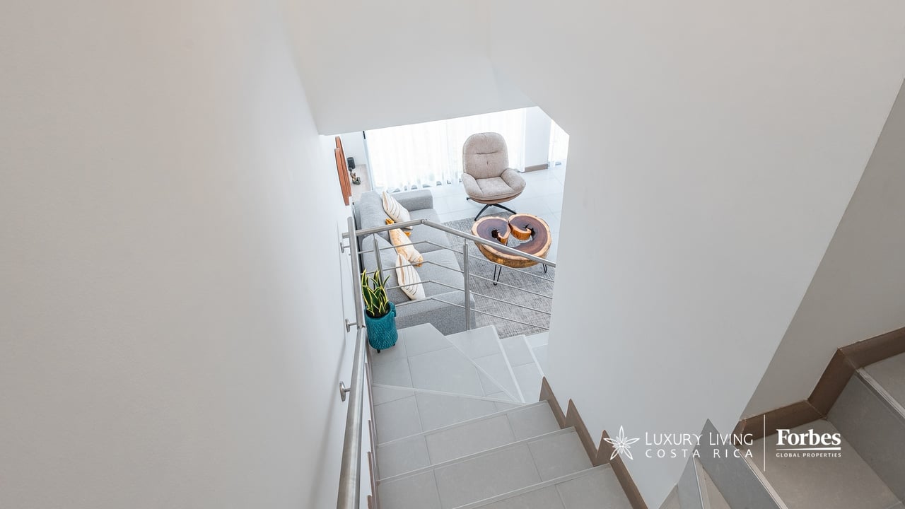 21565 - Corner house with 3 furnished bedrooms, a patio, in Cariari