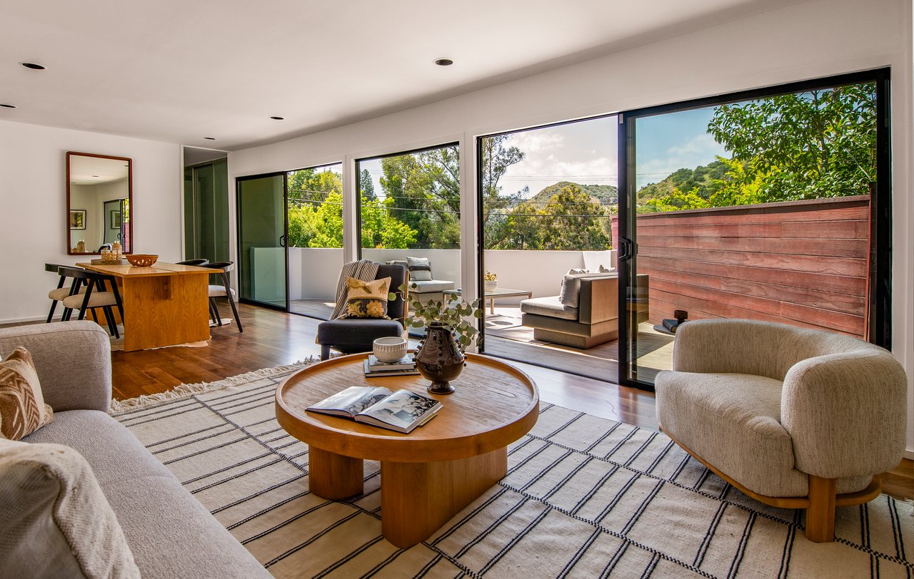 2506 Rinconia Dr, Hollywood Hills