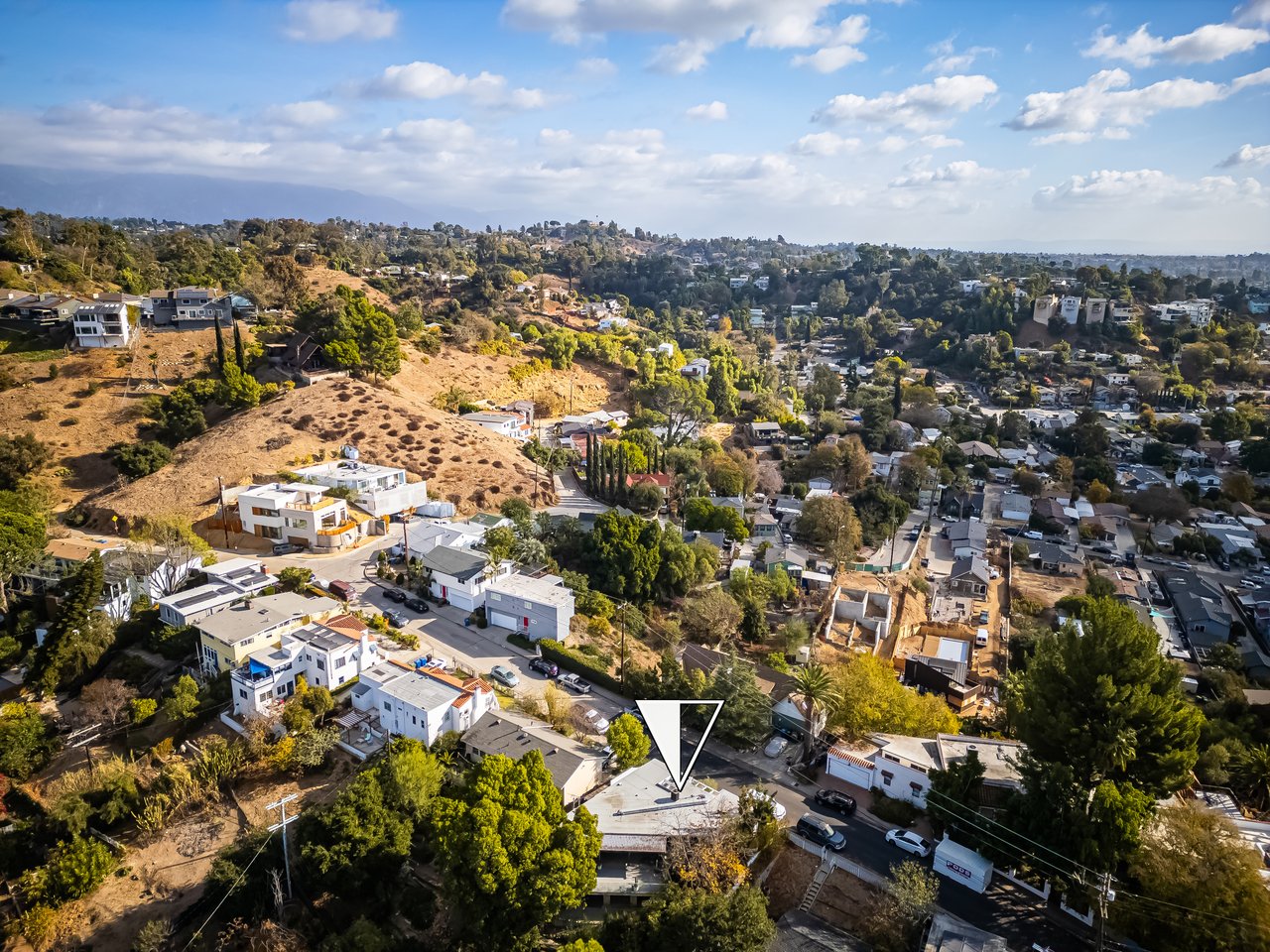 Hilltop Highland Park Retreat