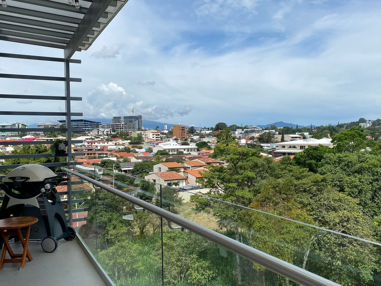 Panoramic Rooftop View Penthouse, Escazu, San Jose