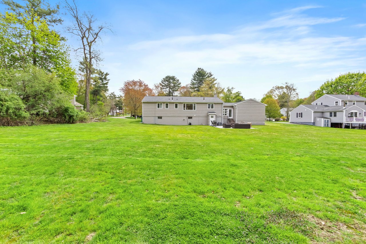 30 Wildewood Dr.