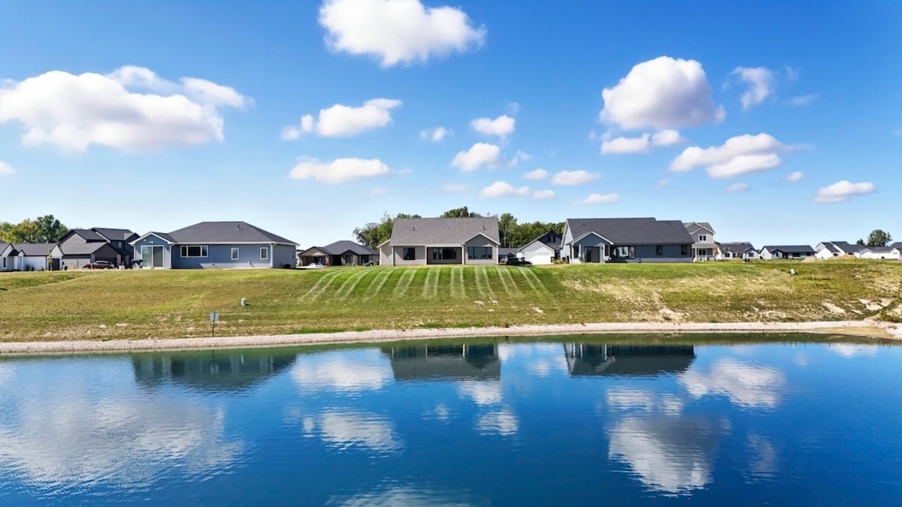 840 Zenos Blvd