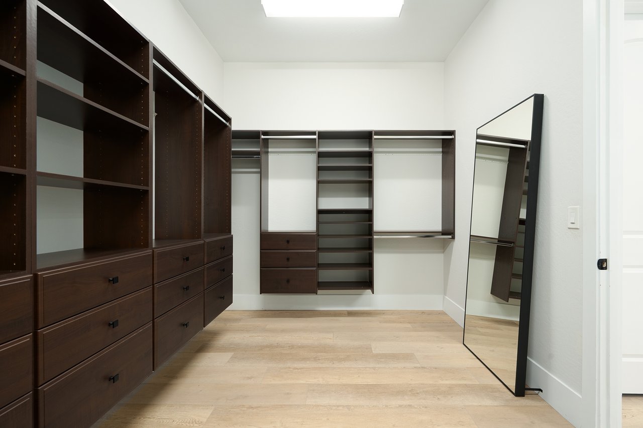 5537 E VIA CABALLO BLANCO