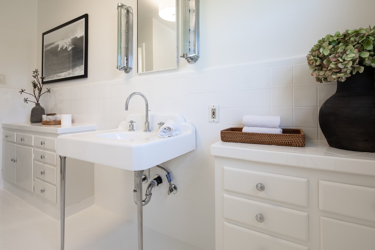 3987 Roxton Ave, Leimart Park