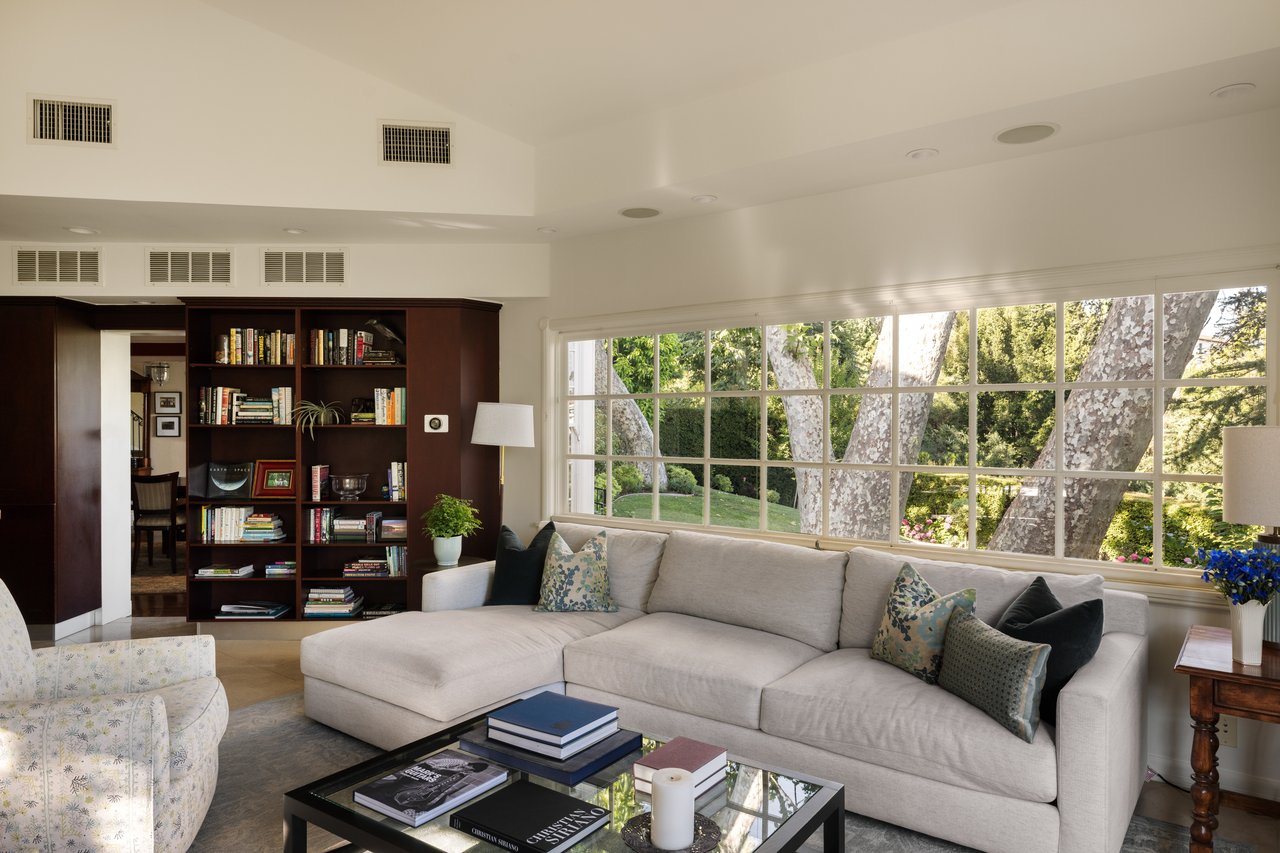 2423 Nottingham Avenue