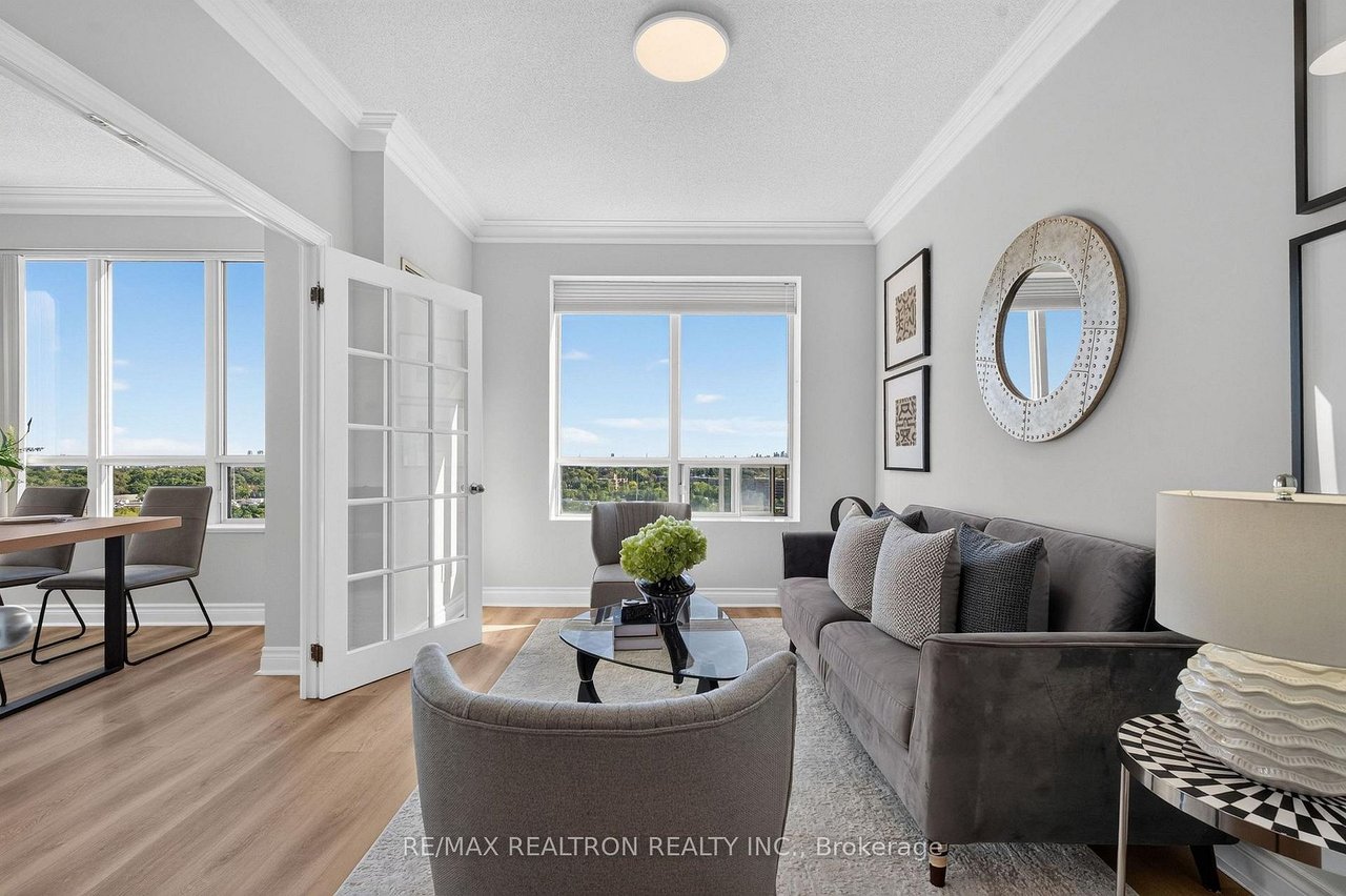 NORTH YORK LUXURY 