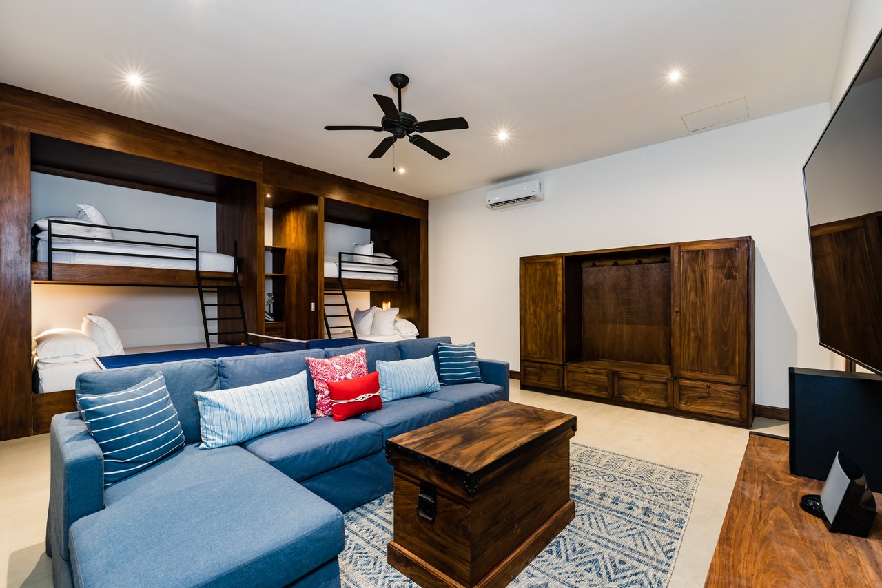 Casa Acuarela | 17 Calle Cartagena: A Vibrant 4-Bedroom Retreat Steps from Playa Danta in the Heart of Las Catalinas