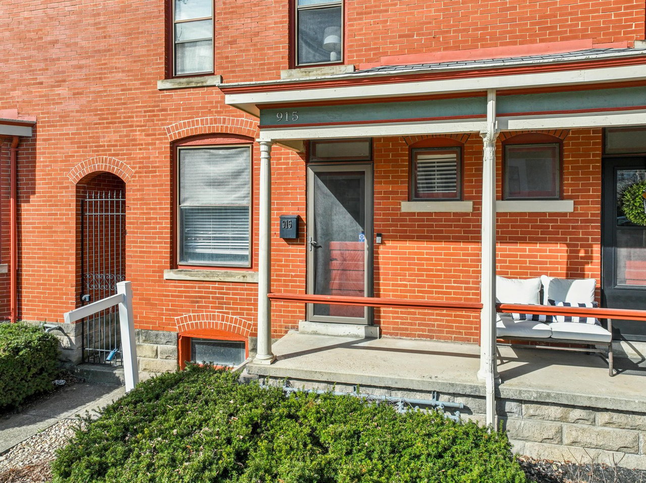 915 Dennison Avenue: A Sold Victorian Village Starter Home Steps to the Short North