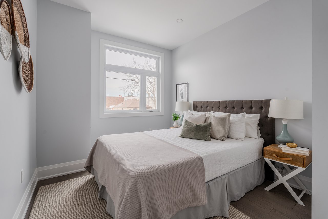 75 Holmstead Ave