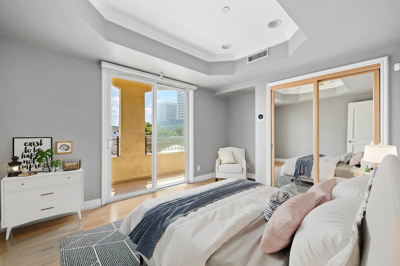 1540 S Bentley Ave Unit: 402