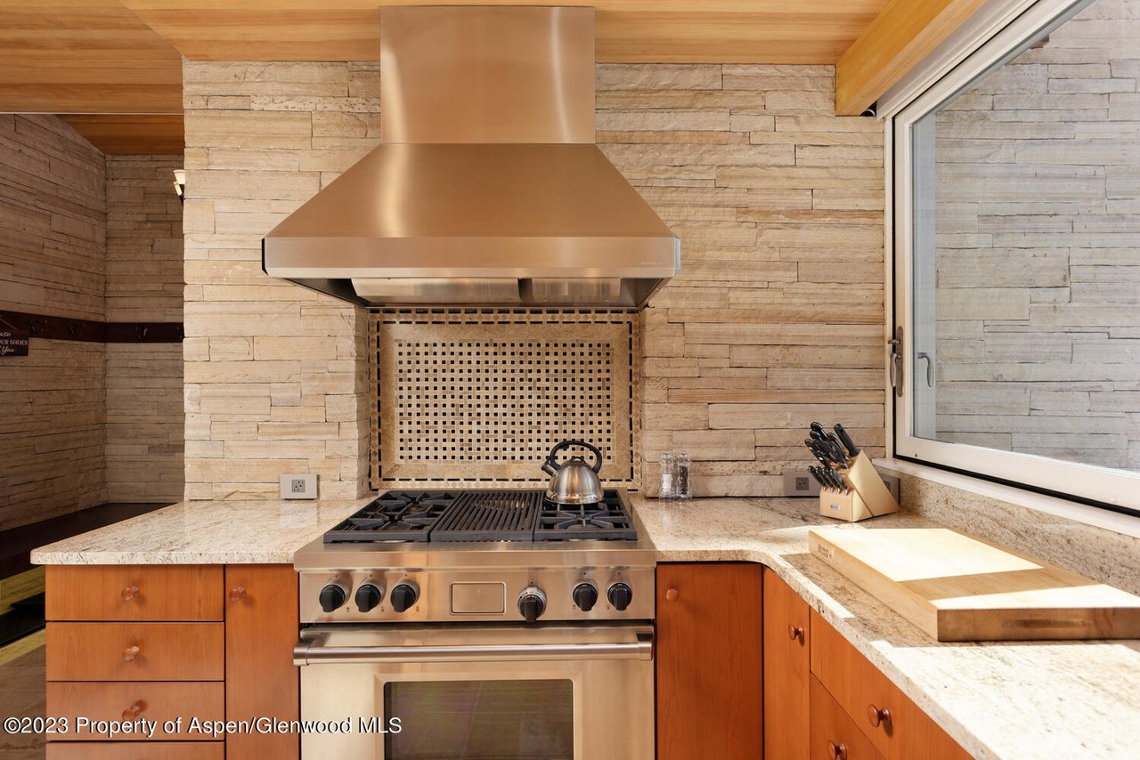 100 E Cooper Ave, #6