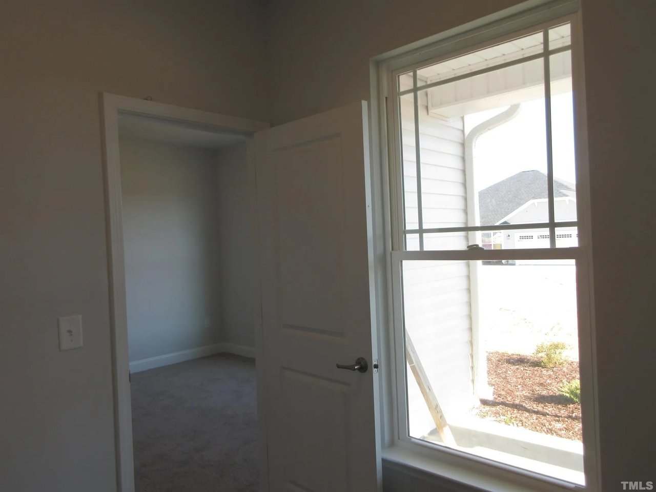 39 N Cousins Ct