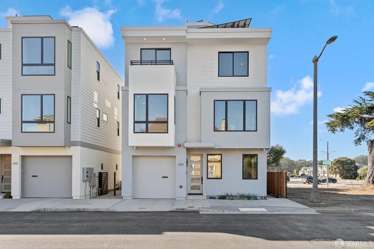 255 Gellert Dr. 