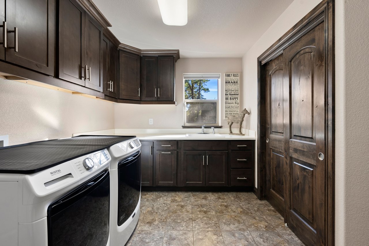 17576 Cabin Hill Lane