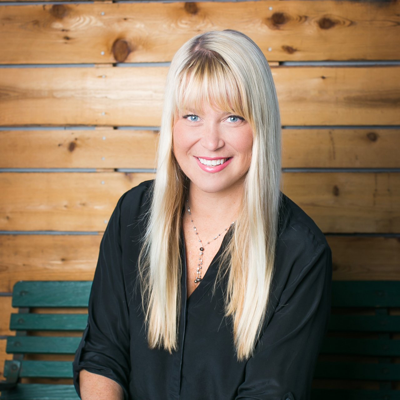 Kristin Barry Newport Beach, CA Real Estate Agent Headshot